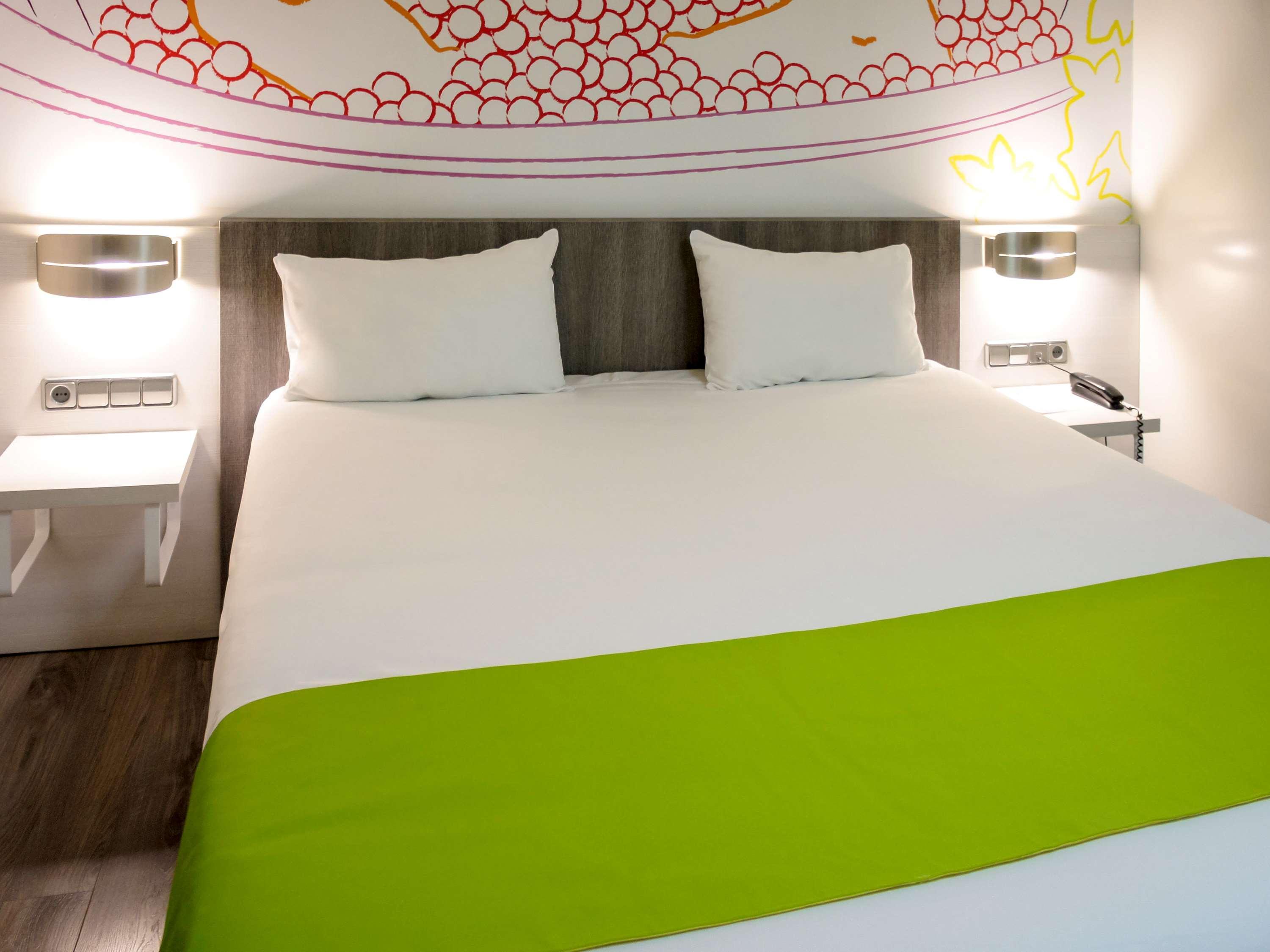 Ibis Styles Madrid Prado Hotel Buitenkant foto