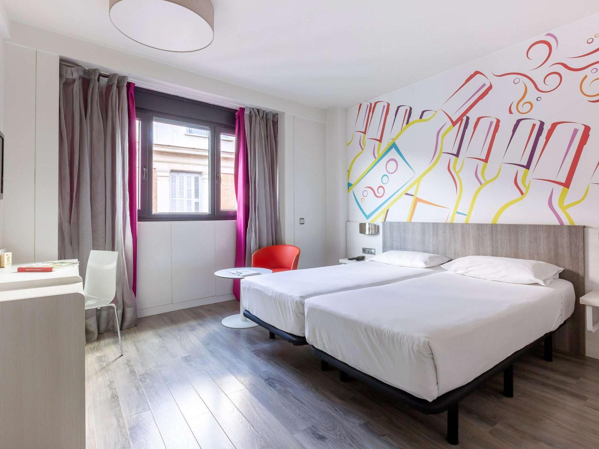 Ibis Styles Madrid Prado Hotel Buitenkant foto