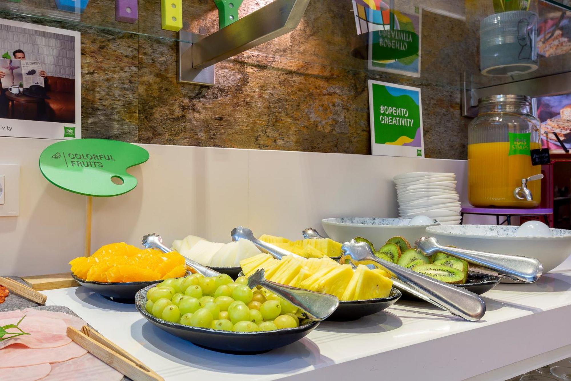 Ibis Styles Madrid Prado Hotel Buitenkant foto